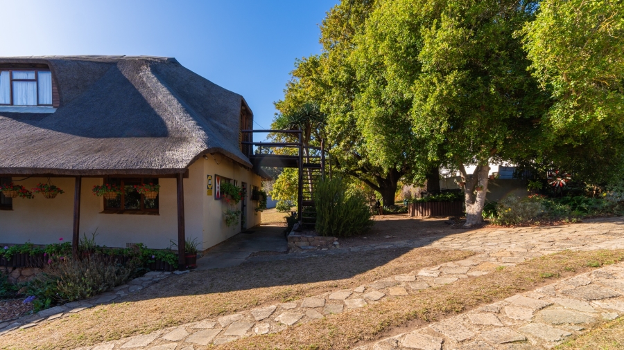 4 Bedroom Property for Sale in Napier Western Cape